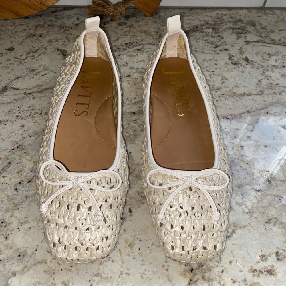 Eric Javitz $325 Parris Raffia Cream Flat 8.5 EUC
